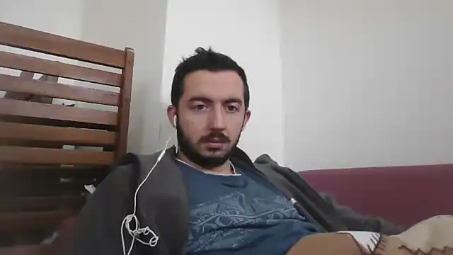 Snapshot of laynufff chatting on 7, 12, 2024 laynufff online show from 7, 12, 2024