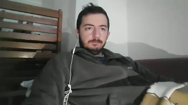 Snapshot of laynufff chatting on 8, 12, 2024 laynufff online show from 8, 12, 2024