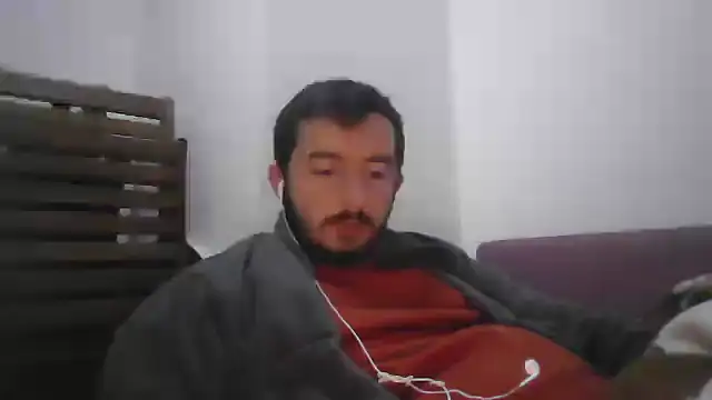 Snapshot of laynufff chatting on 17, 12, 2024 laynufff online show from 17, 12, 2024