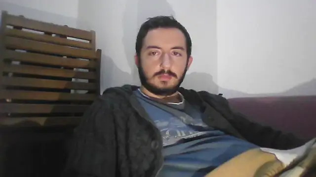 Snapshot of laynufff chatting on 27, 12, 2024 laynufff online show from 27, 12, 2024