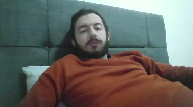 Snapshot of laynufff chatting on 12, 1, 2025 laynufff online show from 12, 1, 2025