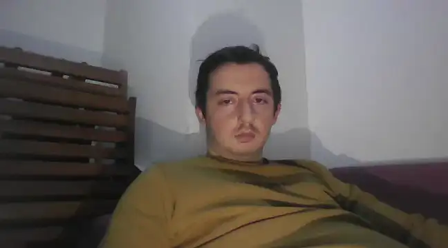 Snapshot of laynufff chatting on 20, 1, 2025 laynufff online show from 20, 1, 2025