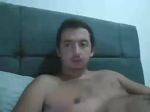 Snapshot of laynufff chatting on 15, 9, 2025 laynufff online show from 15, 9, 2025