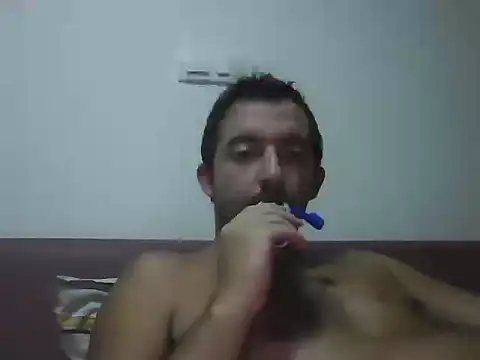 Snapshot of laynufff chatting on 16, 9, 2025 laynufff online show from 16, 9, 2025