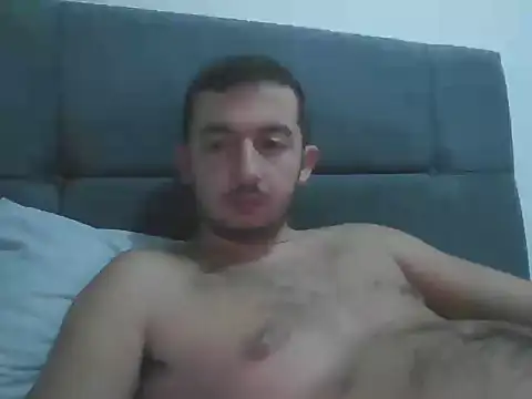 Snapshot of laynufff chatting on 1, 10, 2025 laynufff online show from 1, 10, 2025