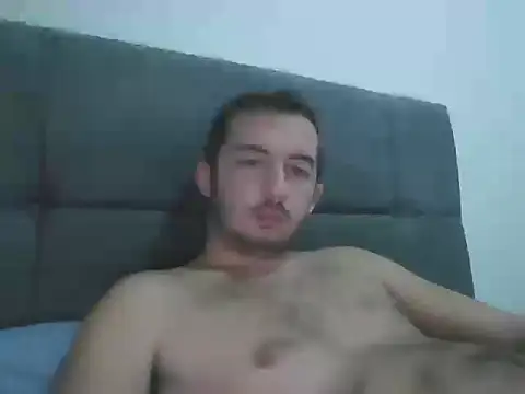 Snapshot of laynufff chatting on 21, 10, 2025 laynufff online show from 21, 10, 2025