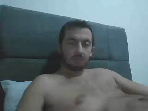 Snapshot of laynufff chatting on 25, 10, 2025 laynufff online show from 25, 10, 2025