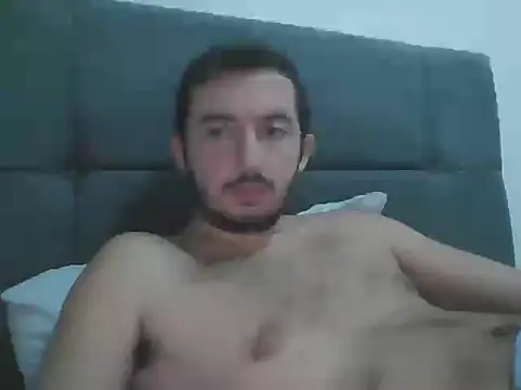 Snapshot of laynufff chatting on 30, 10, 2025 laynufff online show from 30, 10, 2025