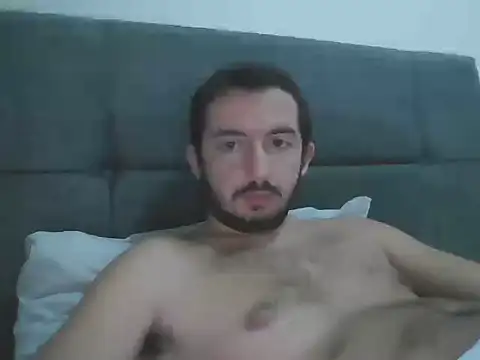 Snapshot of laynufff chatting on 7, 11, 2025 laynufff online show from 7, 11, 2025