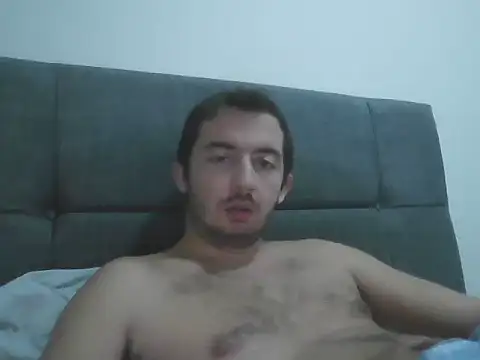 Snapshot of laynufff chatting on 14, 11, 2025 laynufff online show from 14, 11, 2025