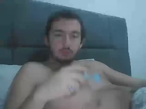 Snapshot of laynufff chatting on 16, 11, 2025 laynufff online show from 16, 11, 2025