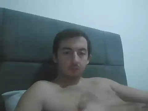 Snapshot of laynufff chatting on 20, 11, 2025 laynufff online show from 20, 11, 2025