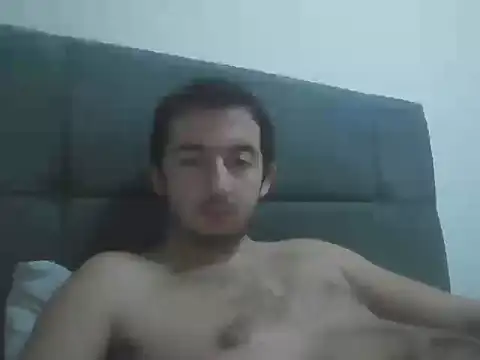 Snapshot of laynufff chatting on 23, 11, 2025 laynufff online show from 23, 11, 2025