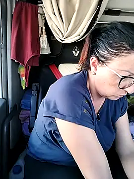 Snapshot of cuplubijoanna chatting on 26, 10, 2025 cuplubijoanna online show from 26, 10, 2025