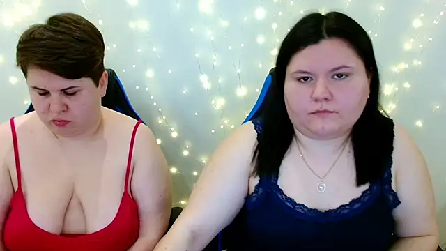 BeckyAndHellen online show from 21, 12, 2025