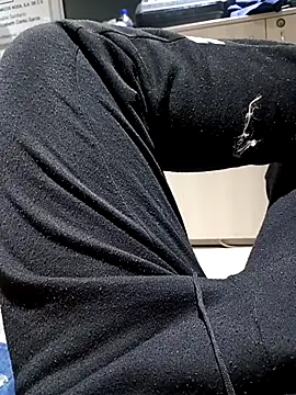 Snapshot of Jair2310 chatting on 12, 4, 2026 Jair2310 online show from 12, 4, 2026