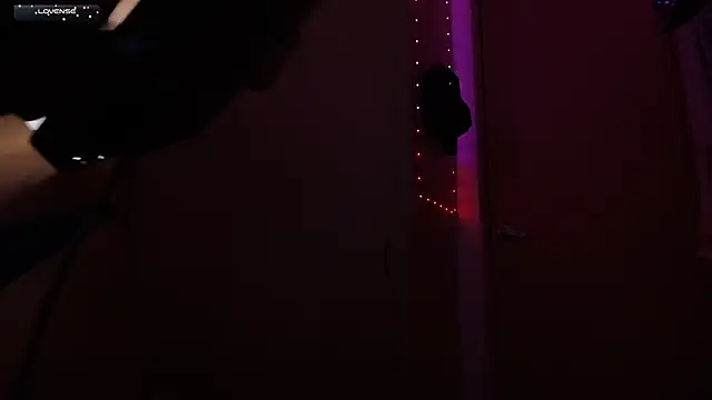 tinysofia  online show from 1, 2, 2025