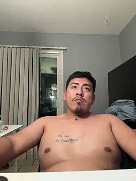 Luisrtrrr online show from 23, 12, 2025