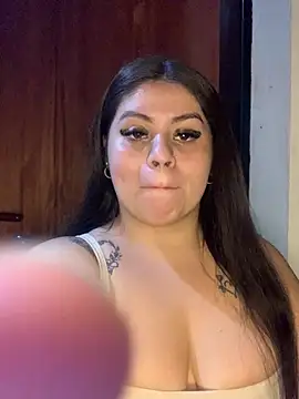 NenaRicaok online show from 9, 3, 2025