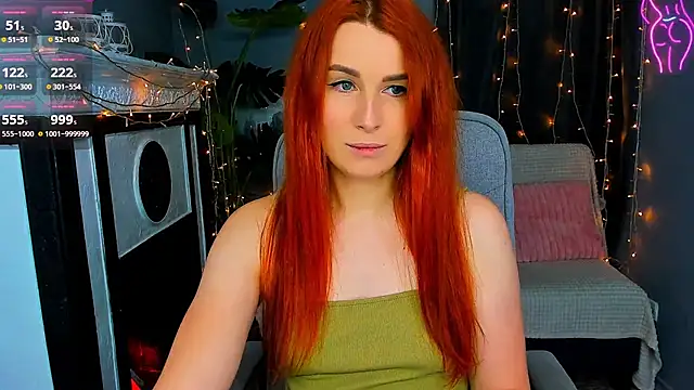 YrKiraXO online show from 8, 12, 2024