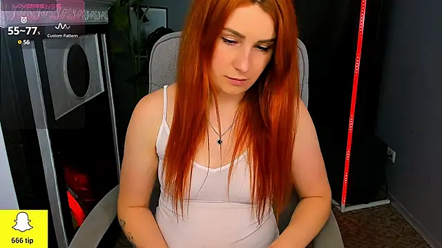 YrKiraXO online show from 21, 2, 2025