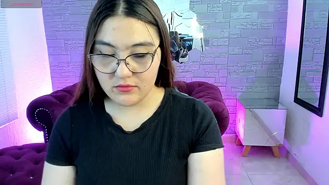 conniejames m online show from 30, 10, 2025