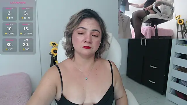 ana milf online show from 11, 12, 2024