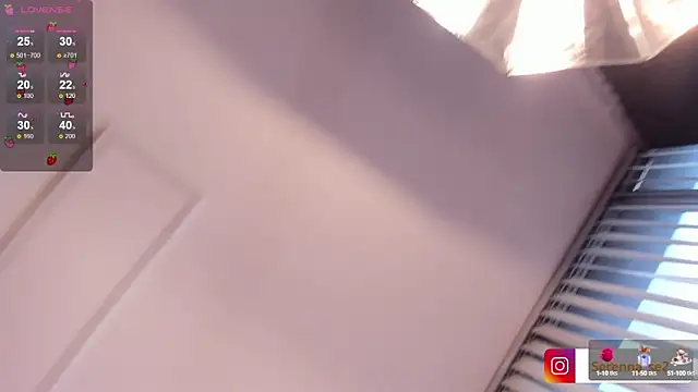 Snapshot of serenna_se chatting on 18, 2, 2025 serenna se online show from 18, 2, 2025