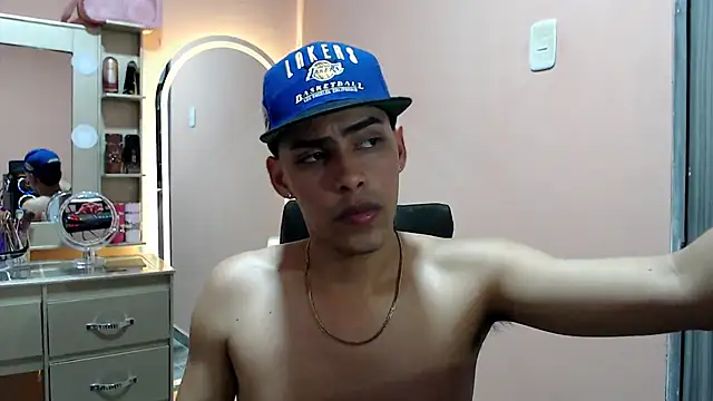 TenderBoyBigCock  online show from 26, 11, 2025