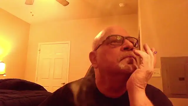 Snapshot of --JimmyJamzs-- chatting on 18, 12, 2024 --JimmyJamzs-- online show from 18, 12, 2024