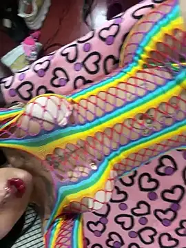saragill323 online show from 28, 12, 2024