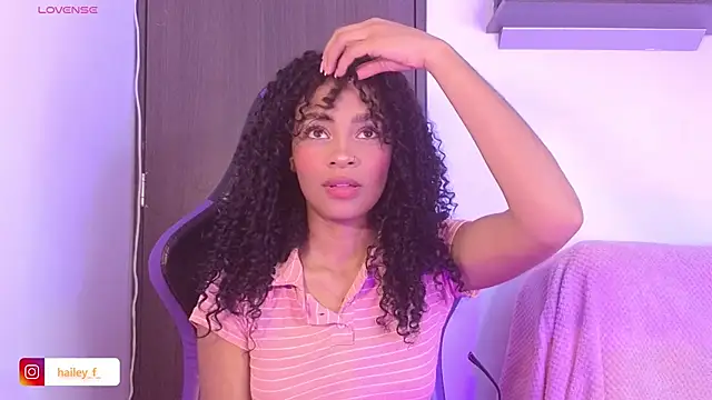 Snapshot of Heily_Fox chatting on 25, 2, 2025 Heily Fox online show from 25, 2, 2025