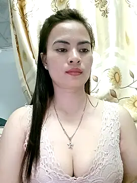 NgocQuyen2K online show from 12, 2, 2025