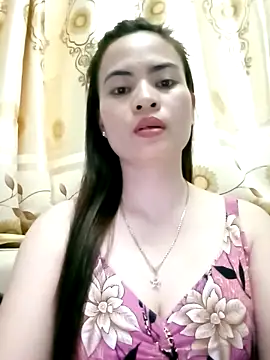 NgocQuyen2K online show from 18, 2, 2025
