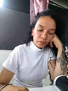 Snapshot of rebekka_simpson chatting on 22, 1, 2025 rebekka simpson online show from 22, 1, 2025