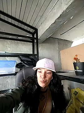 Snapshot of rebekka_simpson chatting on 2, 3, 2025 rebekka simpson online show from 2, 3, 2025