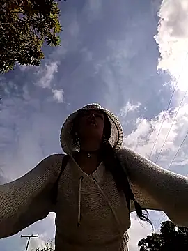 Snapshot of rebekka_simpson chatting on 13, 11, 2025 rebekka simpson online show from 13, 11, 2025