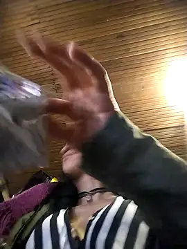 Snapshot of rebekka_simpson chatting on 15, 11, 2025 rebekka simpson online show from 15, 11, 2025