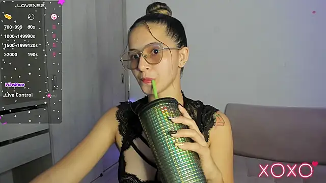 Lilacutte  online show from 7, 2, 2026