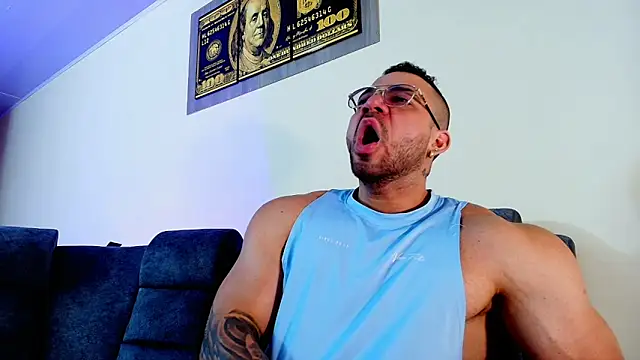 Snapshot of JeremyLowe chatting on 22, 10, 2025 JeremyLowe online show from 22, 10, 2025