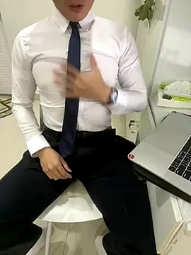 harrylouis1357 online show from 9, 9, 2025