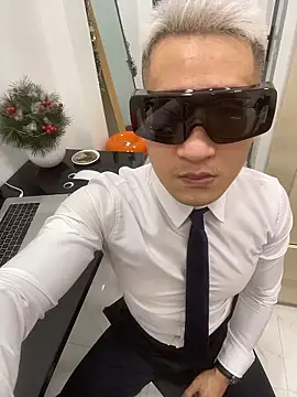 harrylouis1357 online show from 7, 1, 2026