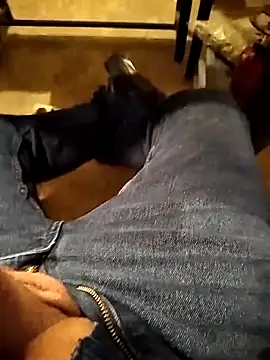 Snapshot of A_man_in_public chatting on 24, 3, 2026 A man in public online show from 24, 3, 2026