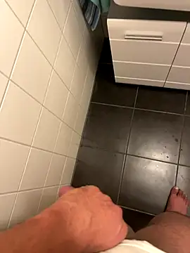 uncuttking1 online show from 6, 11, 2025