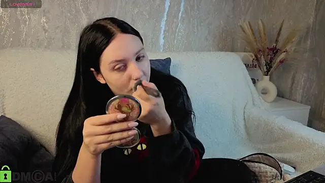 Kvetachka online show from 5, 11, 2025