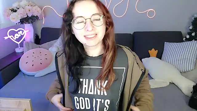 Snapshot of Mini_Diva chatting on 15, 2, 2026 Mini Diva online show from 15, 2, 2026