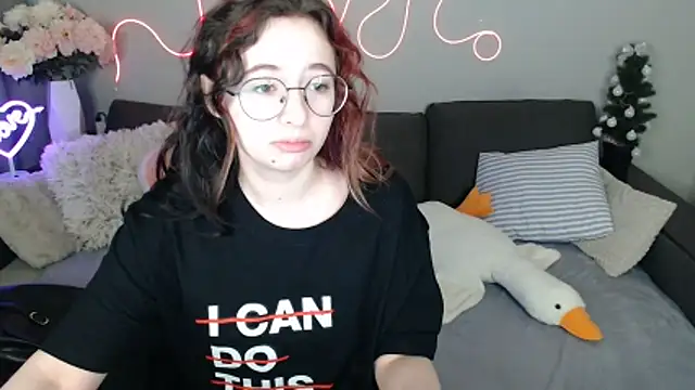 Snapshot of Mini_Diva chatting on 22, 3, 2026 Mini Diva online show from 22, 3, 2026