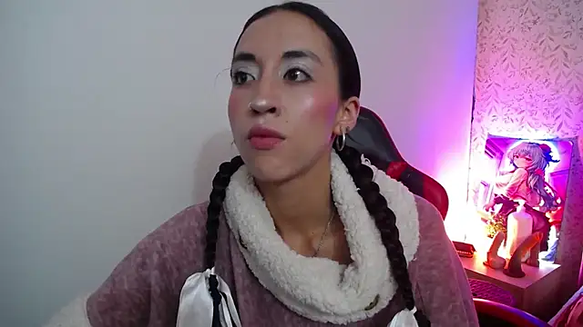 Snapshot of luly_pink chatting on 18, 11, 2025 luly pink online show from 18, 11, 2025