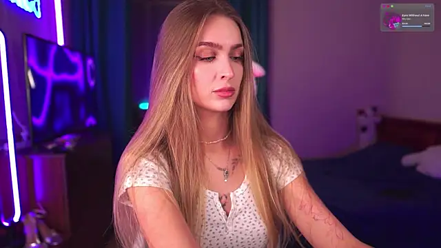 Snapshot of Kamila_icee chatting on 24, 11, 2025 Kamila icee online show from 24, 11, 2025