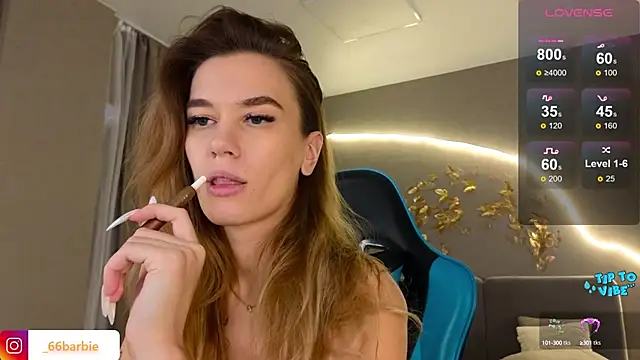 Snapshot of BBabyShark chatting on 4, 2, 2025 BBabyShark online show from 4, 2, 2025